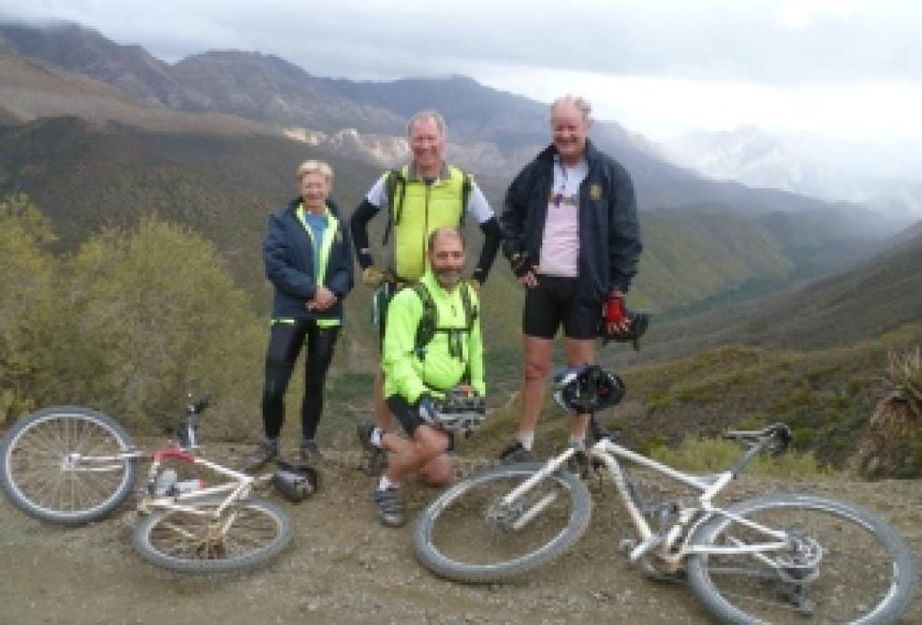 Prof Reid cycles 1000 kms through the rural back roads of the Eastern and Western Cape to raise funds for rural healthcare in the Eastern Cape