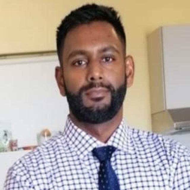 Dr Evashan Govender