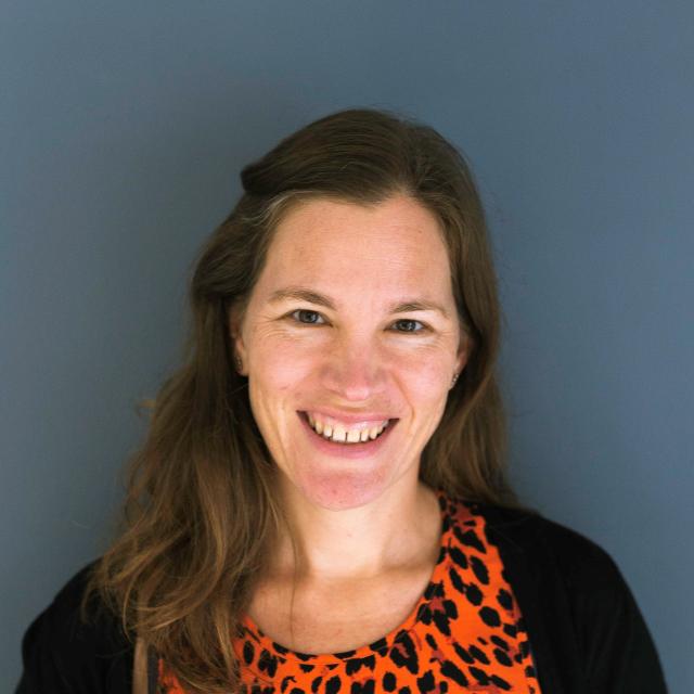 Julie Copelyn Headshot