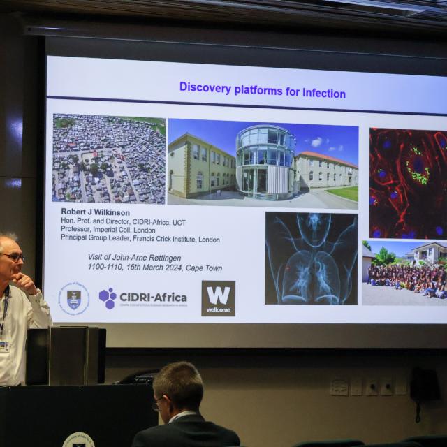 Robert J Wilkinson presents on the Discovery Research Platform for Infection